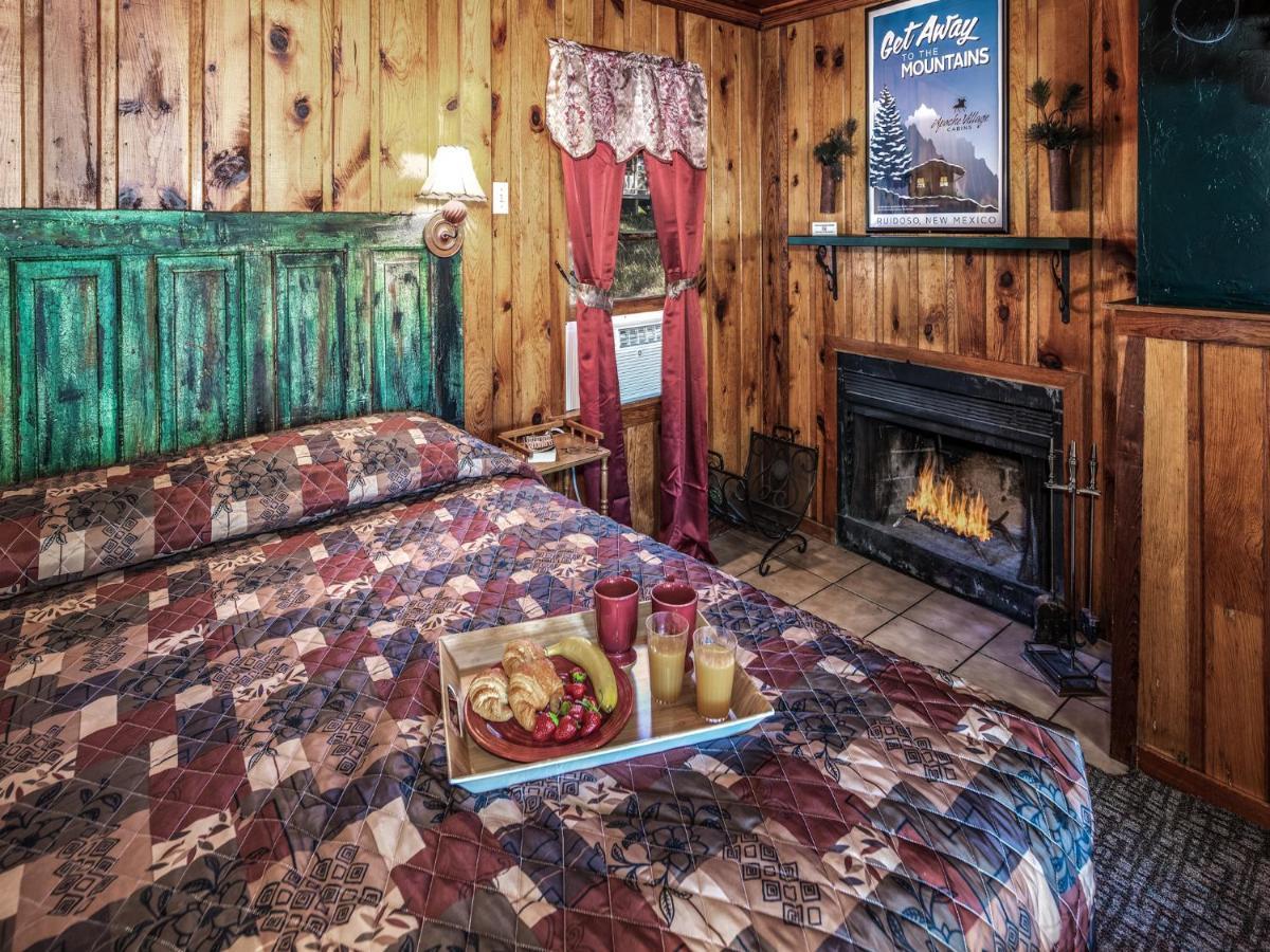 Apache Village 6, King Studio With Sleeper Sofa, Sleeps 3 Ruidoso Exteriér fotografie